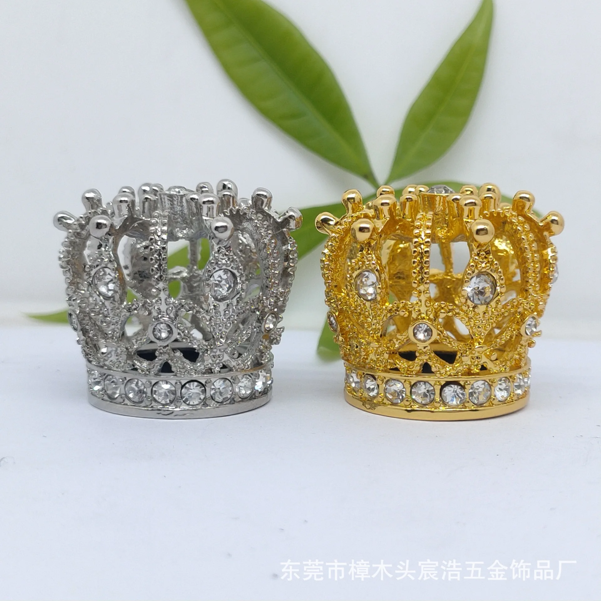Customized 15mm Metal Crown Perfumed Zamac Perfume Bottle Caps