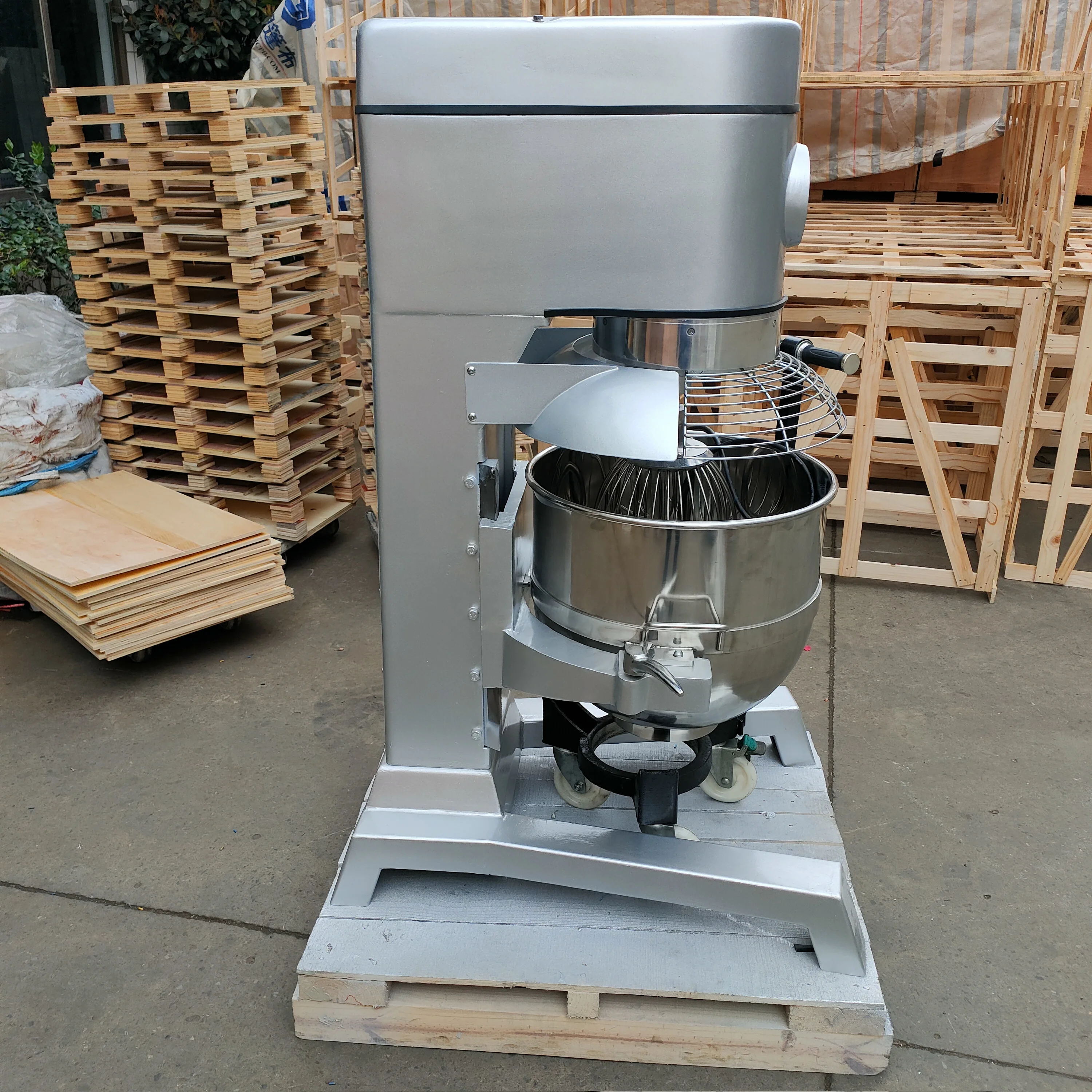 Wholesale B100-B Hengyu Multifunction Industrial Electric Food Mixer Machine Planetary Mixer 100L