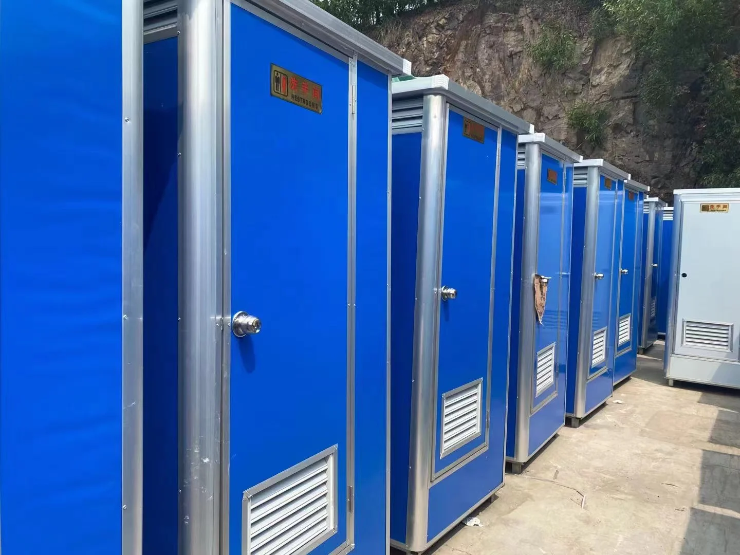 Readymade security cabine mobile toilettes outdoor mobile portable toilet trailer mobile portable toilet