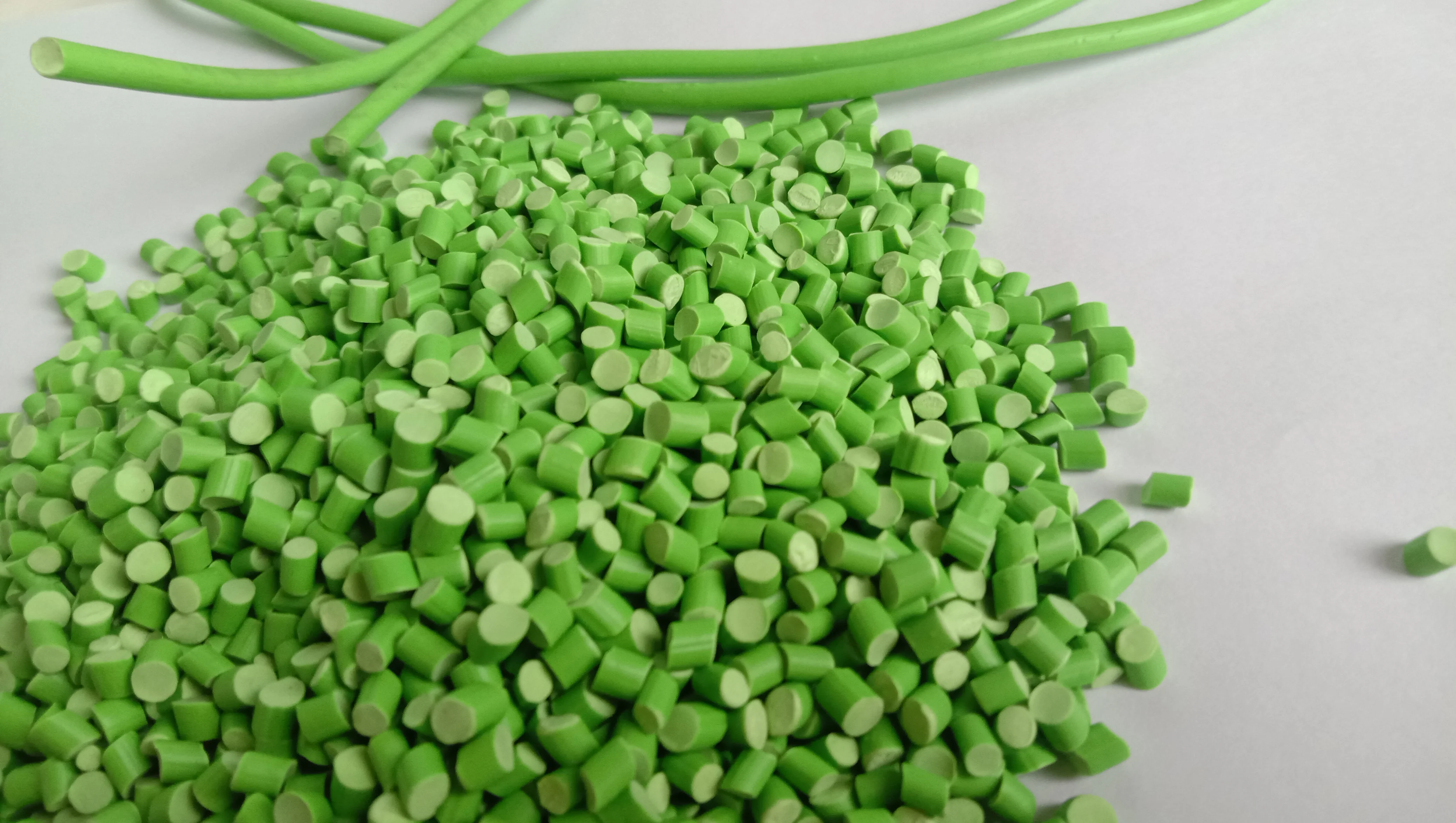 Hot Sale Color Granule Masterbatch Pet Masterbatch for Shoes