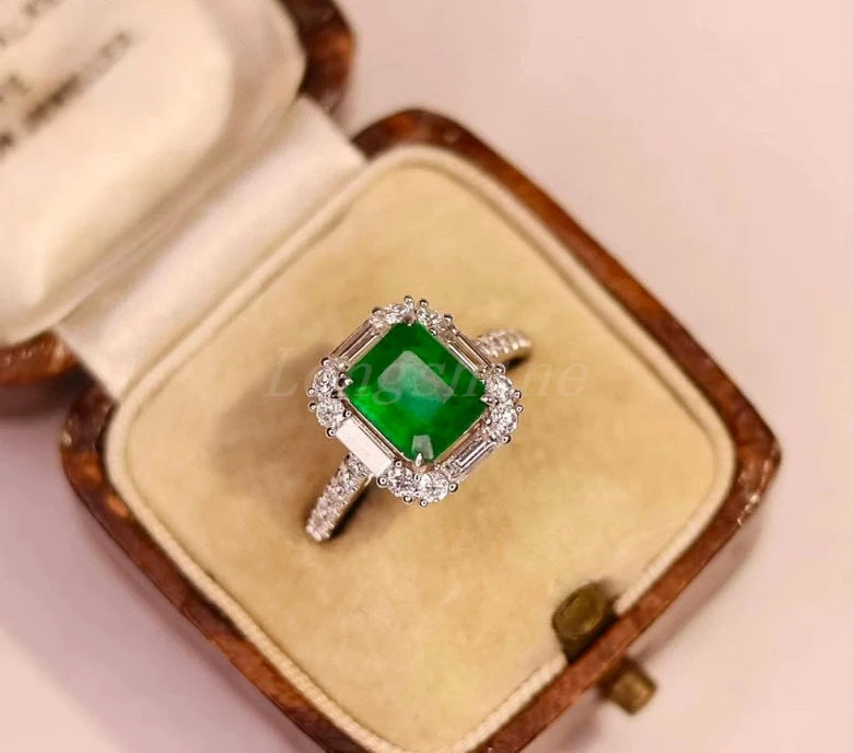 BIg SHining Green Natural  Muzo Delicate Design emerald diamonds ring