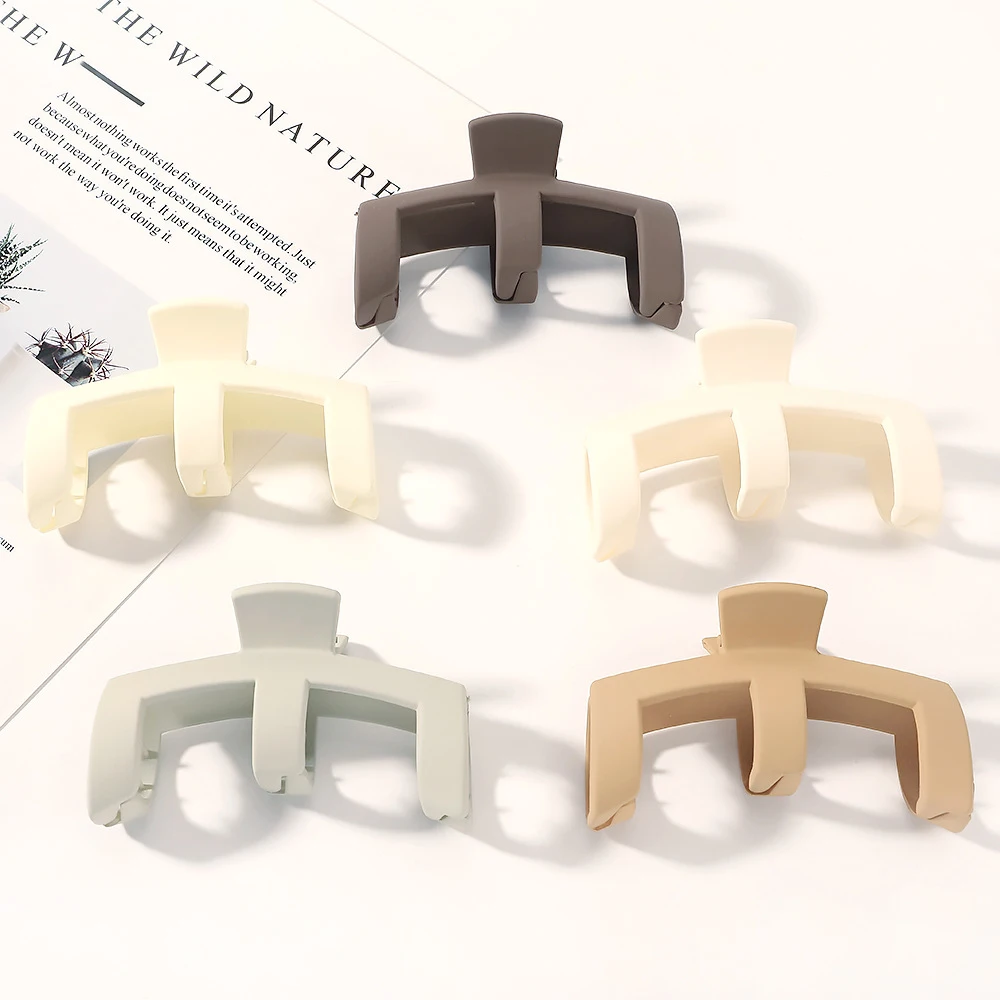 Korean style M-type hairpin temperament hollow-out hair claw clips shower hairpin hair accessories for women