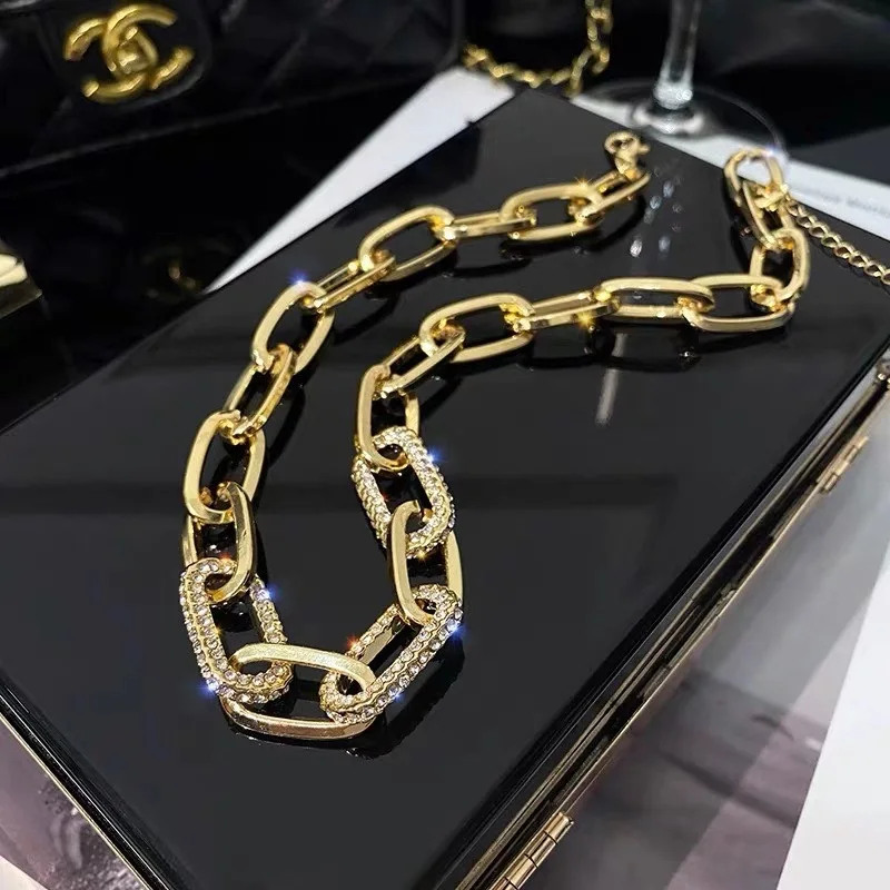 Exaggerated large thick chain metal decorative necklace short collarbone chain Flash diamond stitching sweater chain