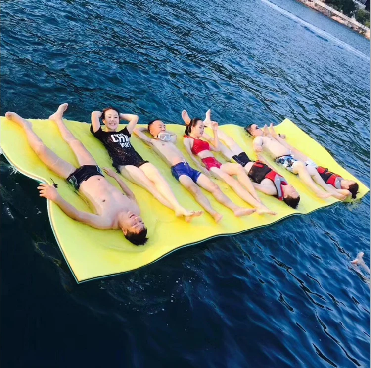 OEM XPE Foam Floating Water Mats Lily Pad for Pool Lake Ocean Yacht Outdoor