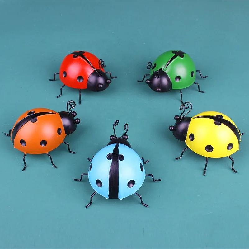 Metal Ladybugs Garden Wall Art Decor Cute Handmade Ladybugs for Backyard Garden Lawn Porch Outdoor Decorations