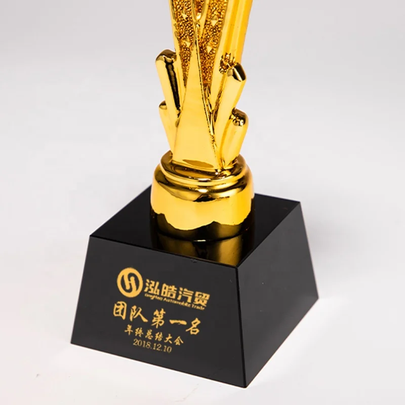 Creative Gold Plated Resin Star Trophy With Black Crystal Base Award Souvenir Gifts