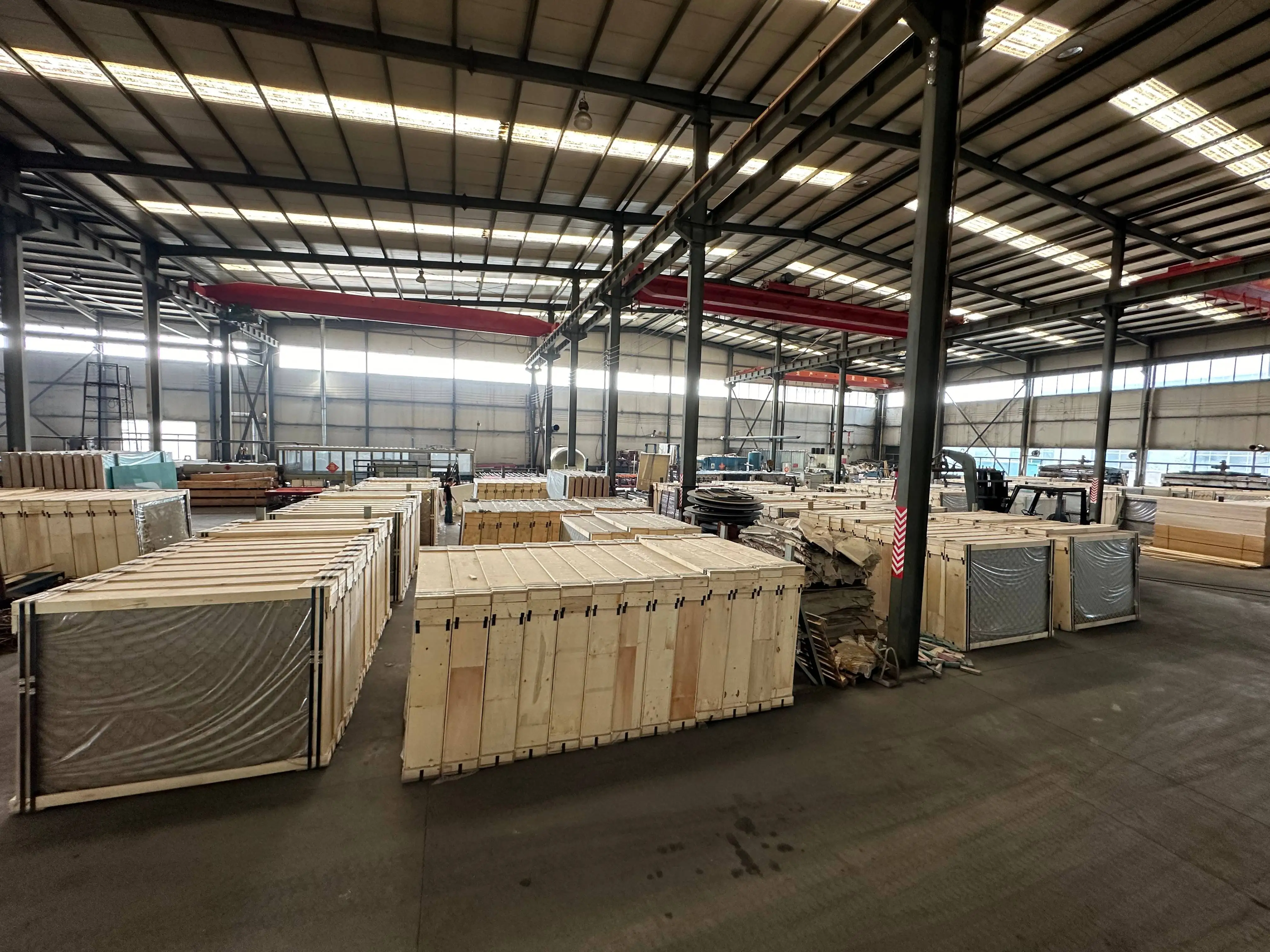 Customized Design Clear-colored Decorative Embossed Glass Decoration Flat Solid Fake Crystals Store Window Display Decoration