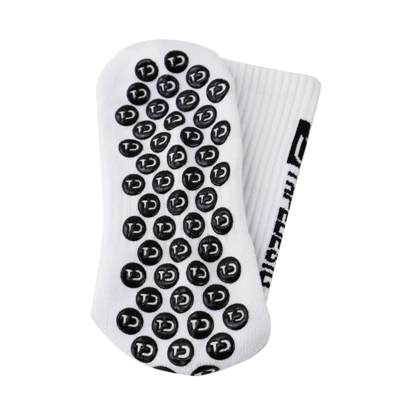 Wholesale knitting machine custom logo crew socks sports grip socks soccer football socks with grip