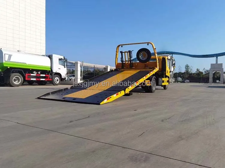 Hot Selling Second-Hand Chinese-Made Wrecker Towing Truck with Manual Transmission Flatbed Trailer for Sale at an Price China