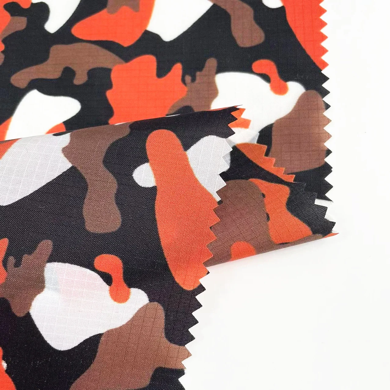 High quality 100% nylon 210T 3MM rip-stop designed nylon taffeta fabric custom nylon fabric printing