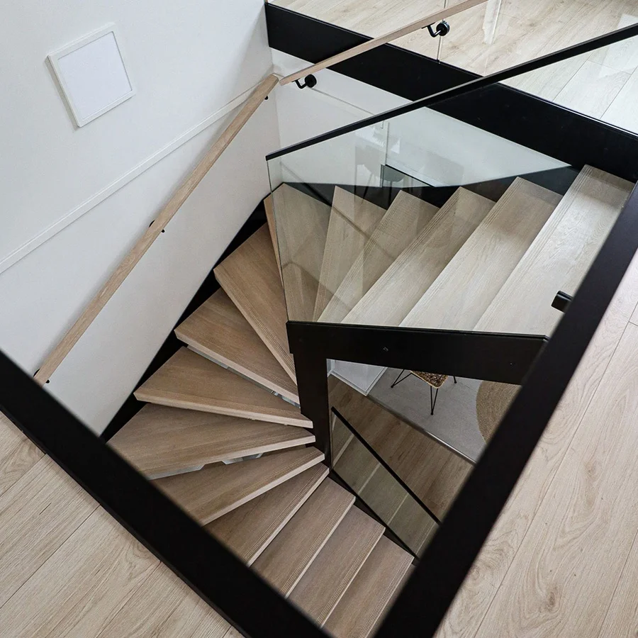 2023 New Design Single Beam Ready Made Glass Stairs Mono Stringer Stair Steel Support Staircase Metal Staircase GAOBO Factory