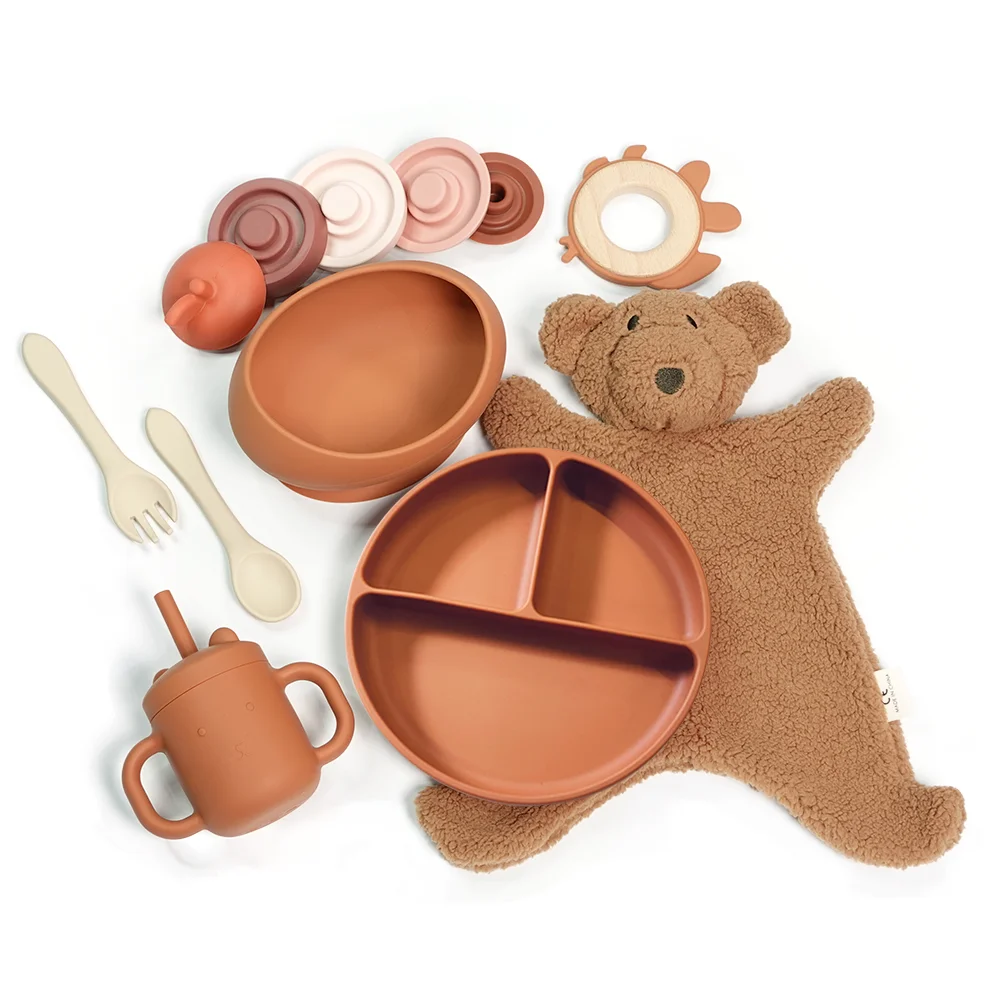 Wholesale Organic Silicone Bowl Plate  Set Baby Teether Toys Wooden Rattle Bracelet Bunny Comfort Baby Gift Box Set Newborn