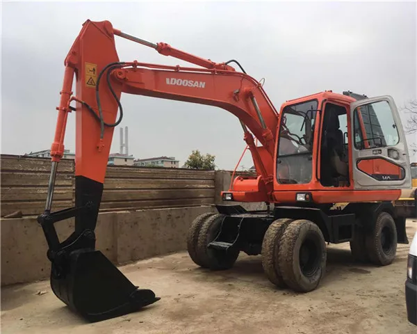 Used wheel excavator daewoo solar S140WV excavator machine for sale, DOOSAN excavator used S140WV