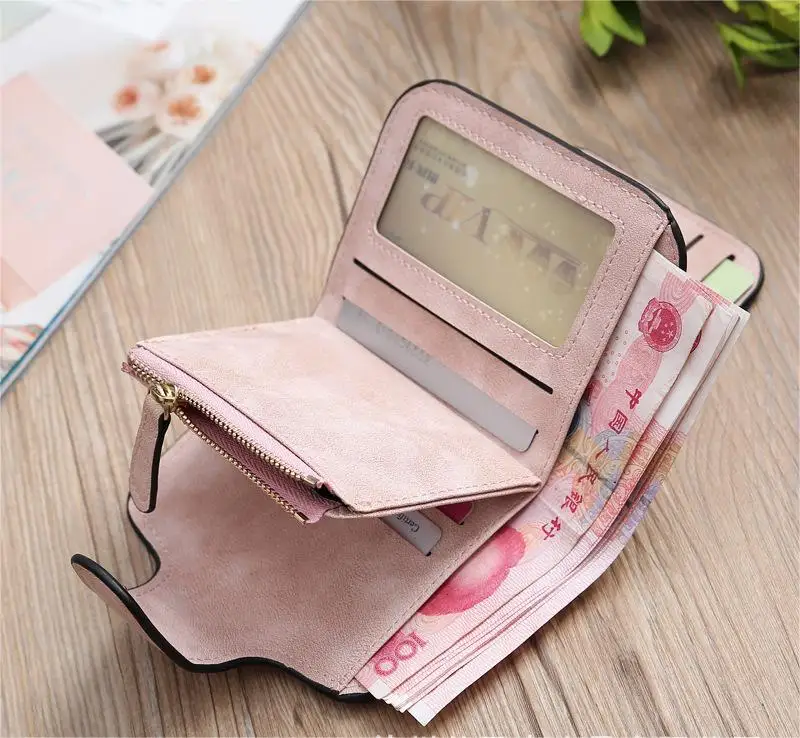 Three Discount Magnetic Wallet Multi-card Ladies Purse Wholesale Source Simple Short Solid Color PU Fashion Unisex Letter