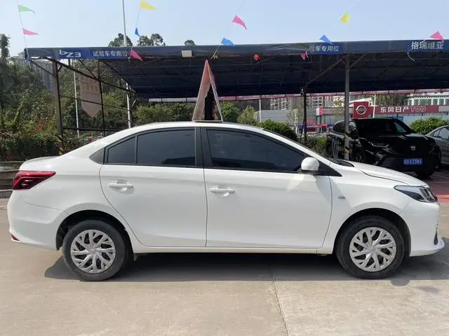Подержанный автомобиль Toyota Corolla Vios 2019 1.5L CVT венчурное издание Euro VI 5 Door Seat низкая цена Горячая Распродажа для взрослых