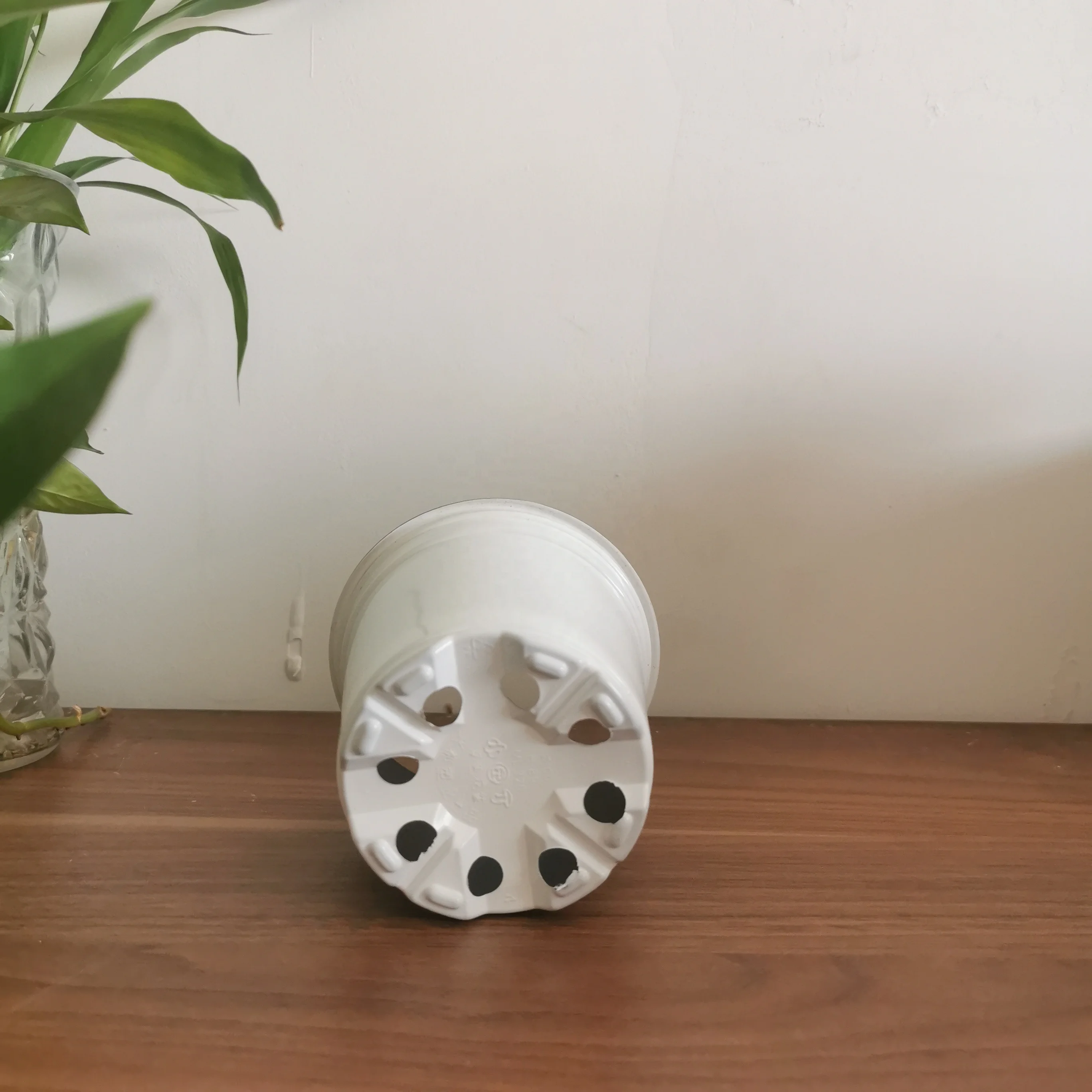 Rourke Flexible Plant Nursery Pots Seed Starting Pot Plastic Plant Container for Succulents Seedlings Transplant Garden Supplies