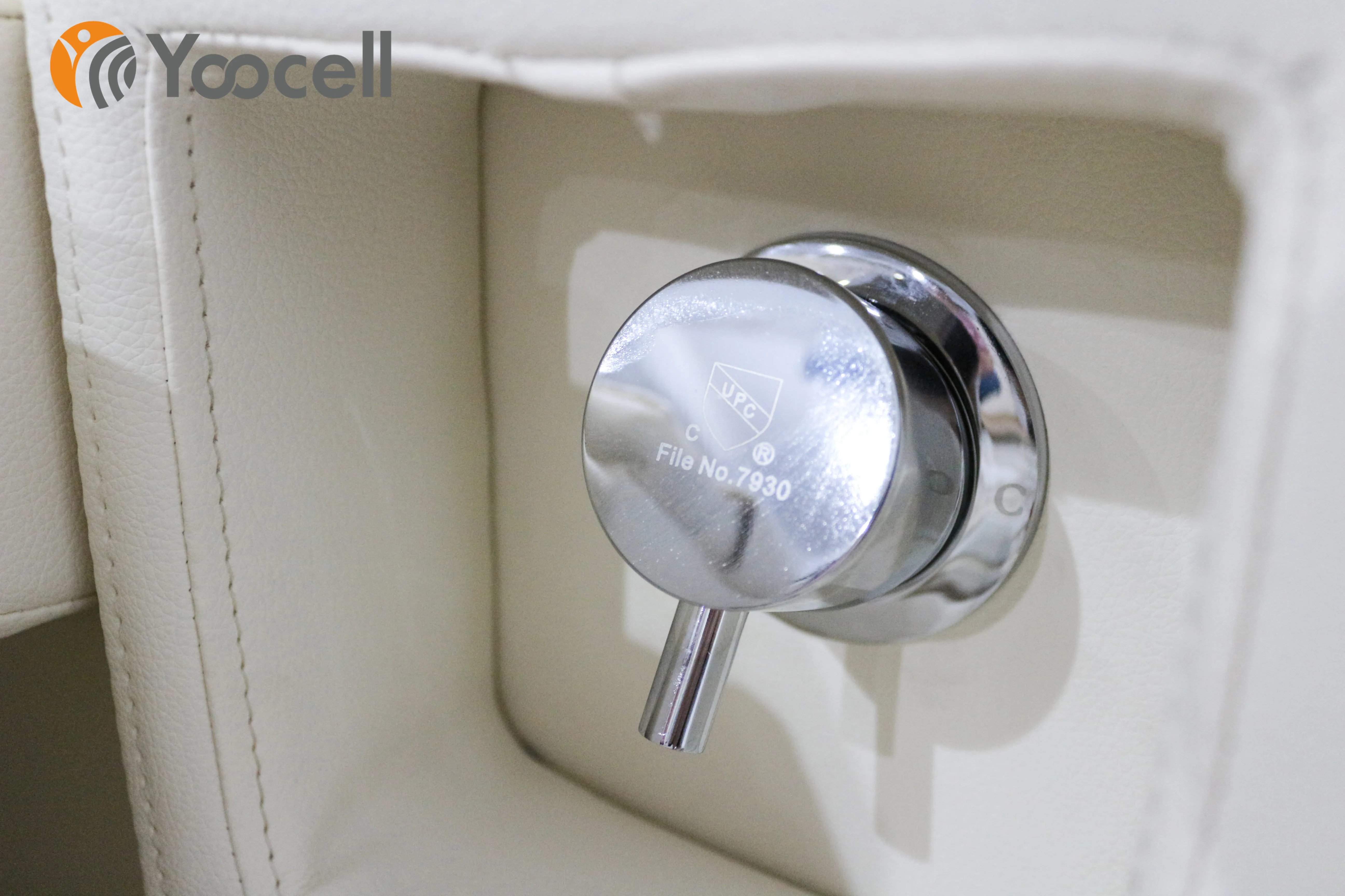 
Yoocell Manufacturer multifunctional spot commercial furniture high-end comfortable synthetic leather pedicure chair 