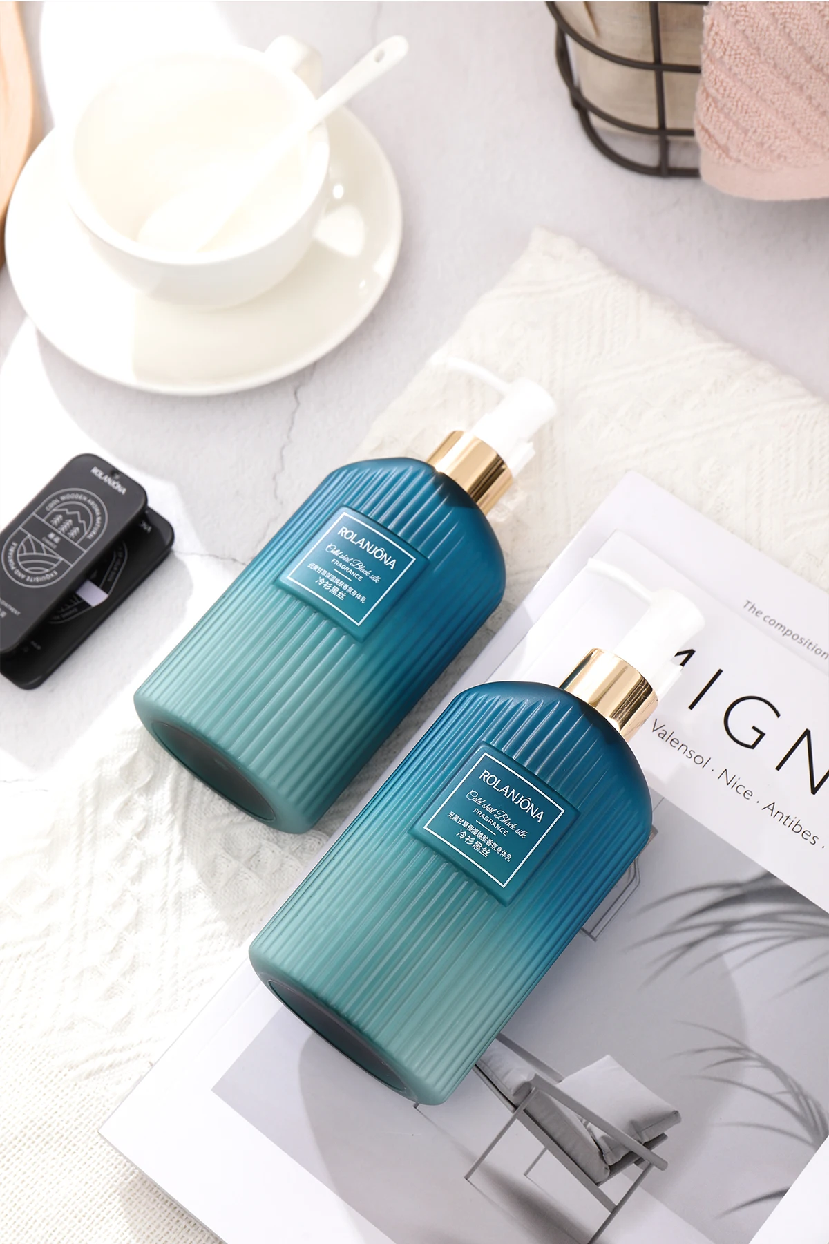 High quality Moisturizing perfume body lotion Light fragrance Moisturize dry skin Support Custom Design Wholesale