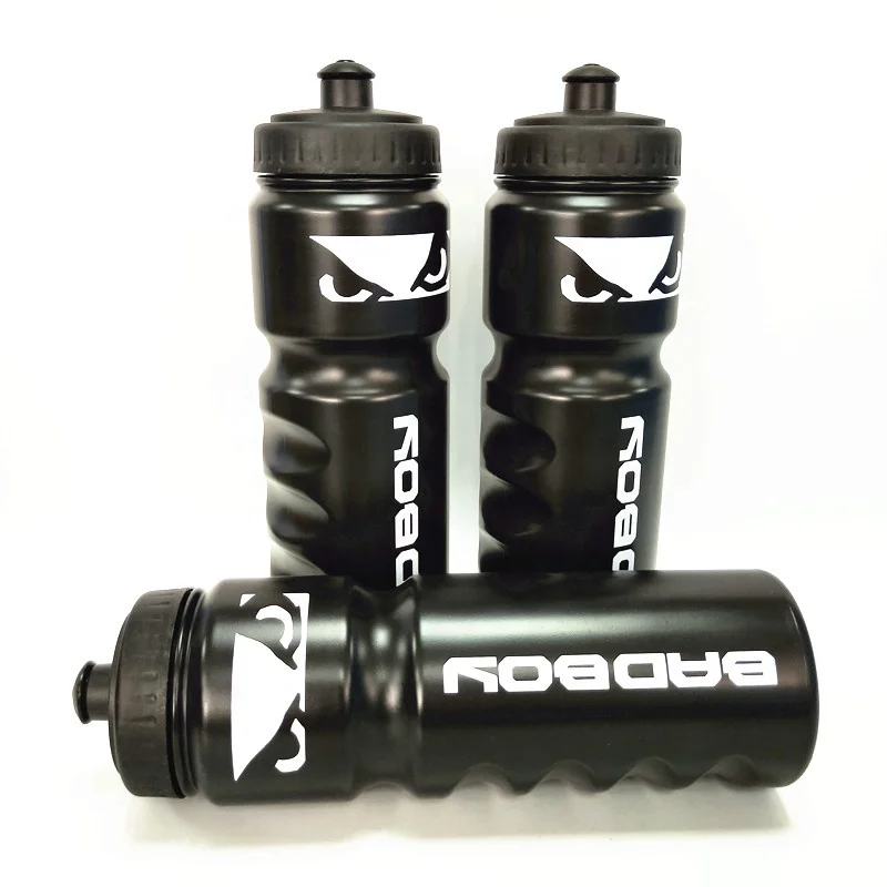 Eco-friendliy food grade gym PE plastic cycling shaker water bottle