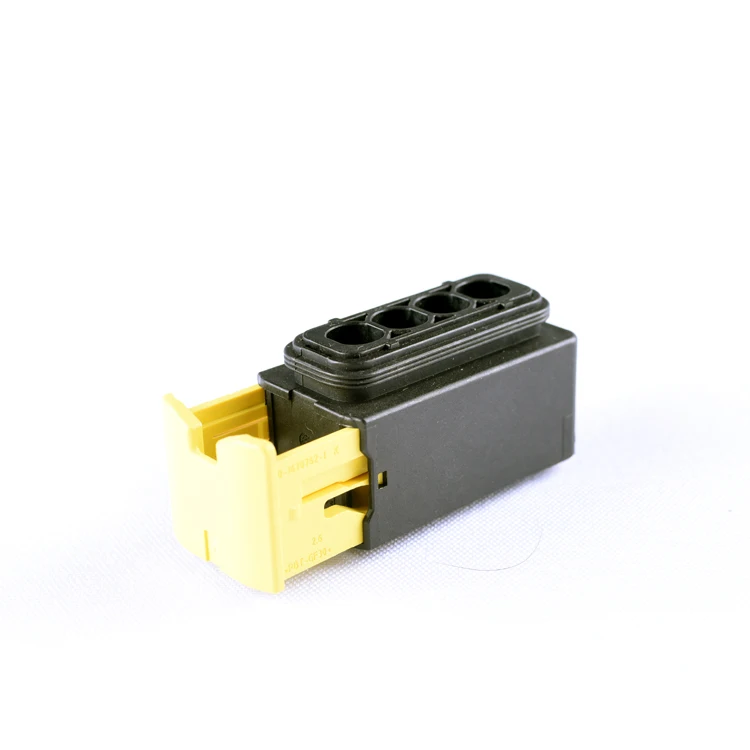 Quality Guaranteed 1-1564330-1 yellow+black auto female 4 pin IP67 Electrical car wire connector