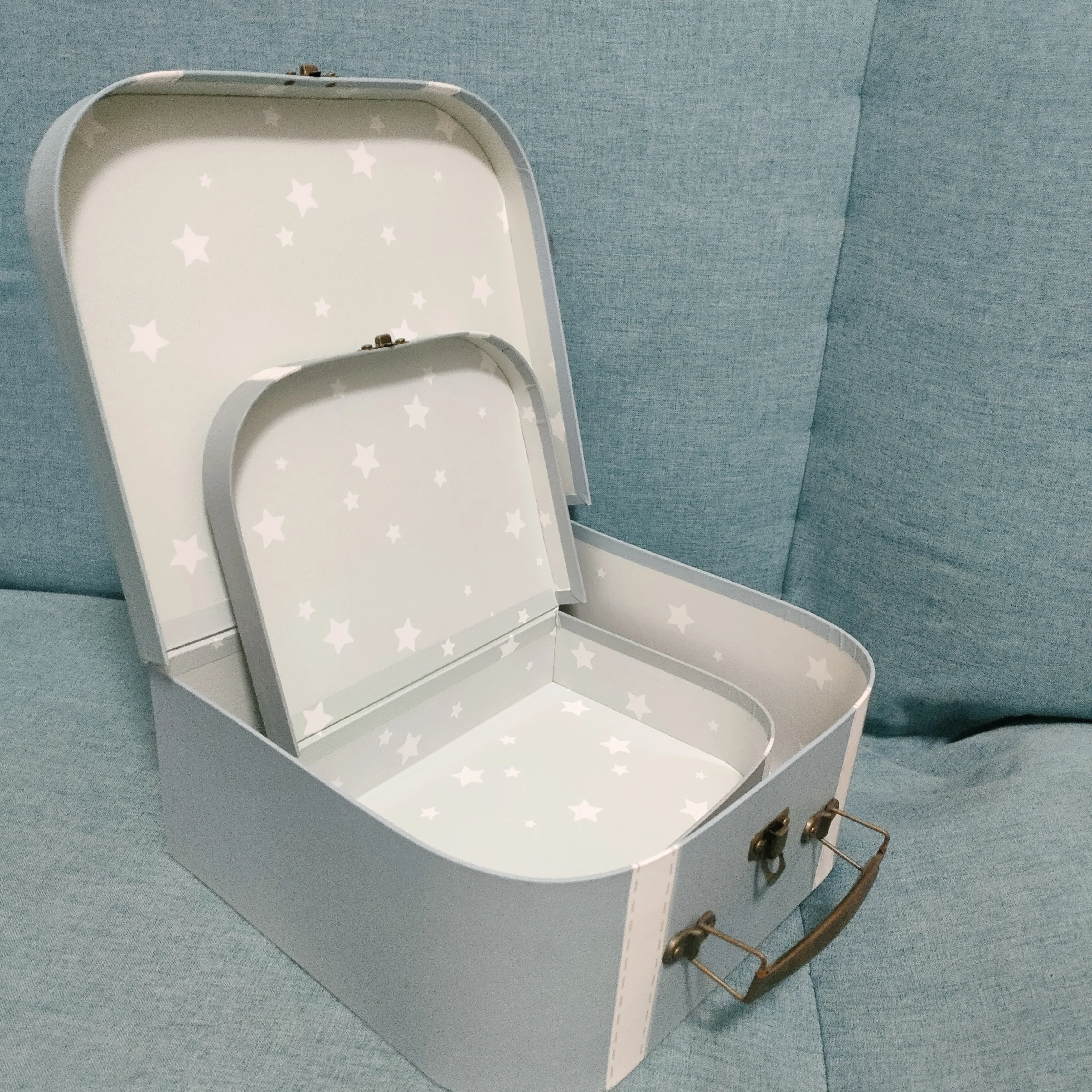 Shenzhen Factory make cardboard Luggage box Small Red Cardboard Packaging Paper Suitcase Gift Boxes With Handle / Metal Closure