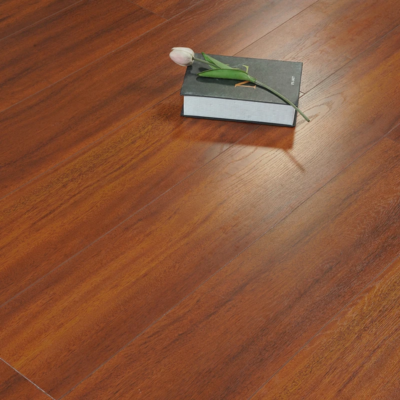 
new solid wood laminate flooring three layers of solid wood big lock is easy to install, do not need glue 