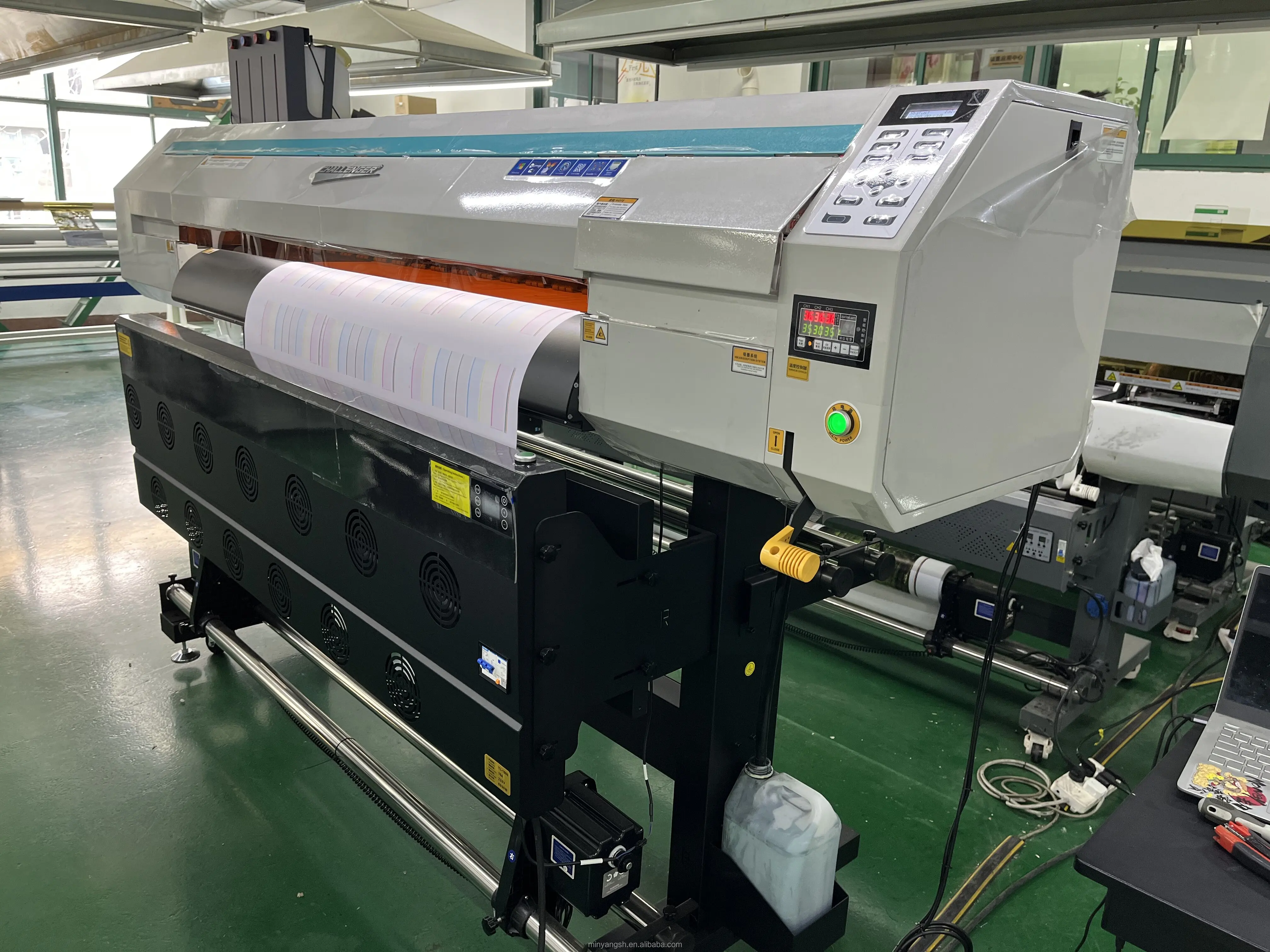 Infiniti FY-1802  I.9M 1900mm eco solvent photo vinyl graphic digital printing machine inkjet printer with 2 pcs I3200