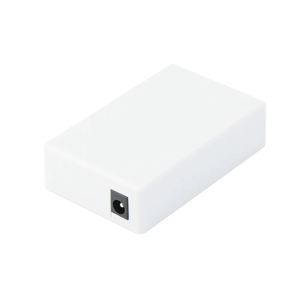 Factory direct sales free configuration 5 Port 10M/100Mbps network switch