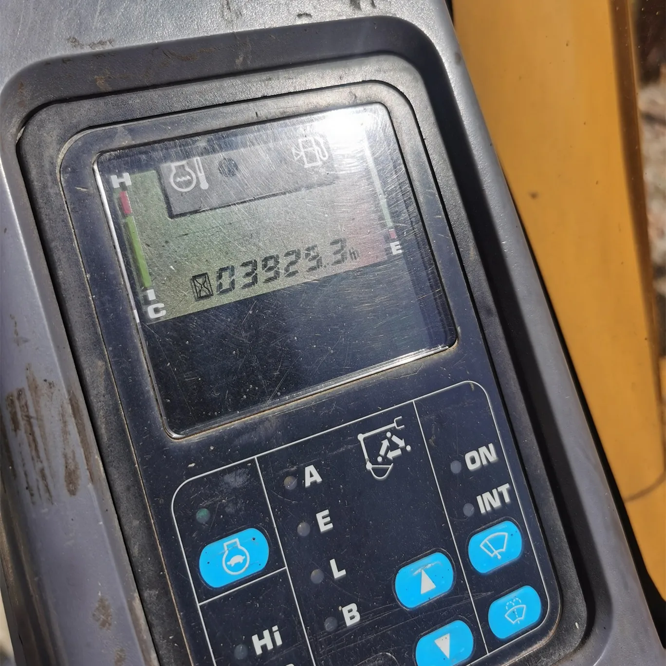 
Hot Sell good condition K0matsu PC130-7 Used Excavator for Sale second hand excavator 