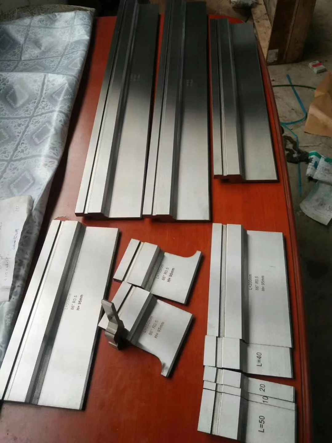 Гибочный станок типа Amada, инструменты для прессования и тормоза