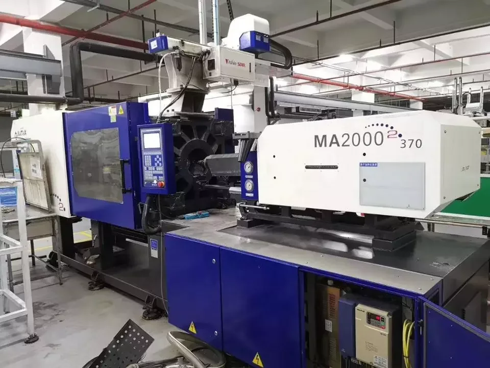 Second Hand 200 Ton Plastic Injection Machine MA 2000 Horizontal equipment For Sale