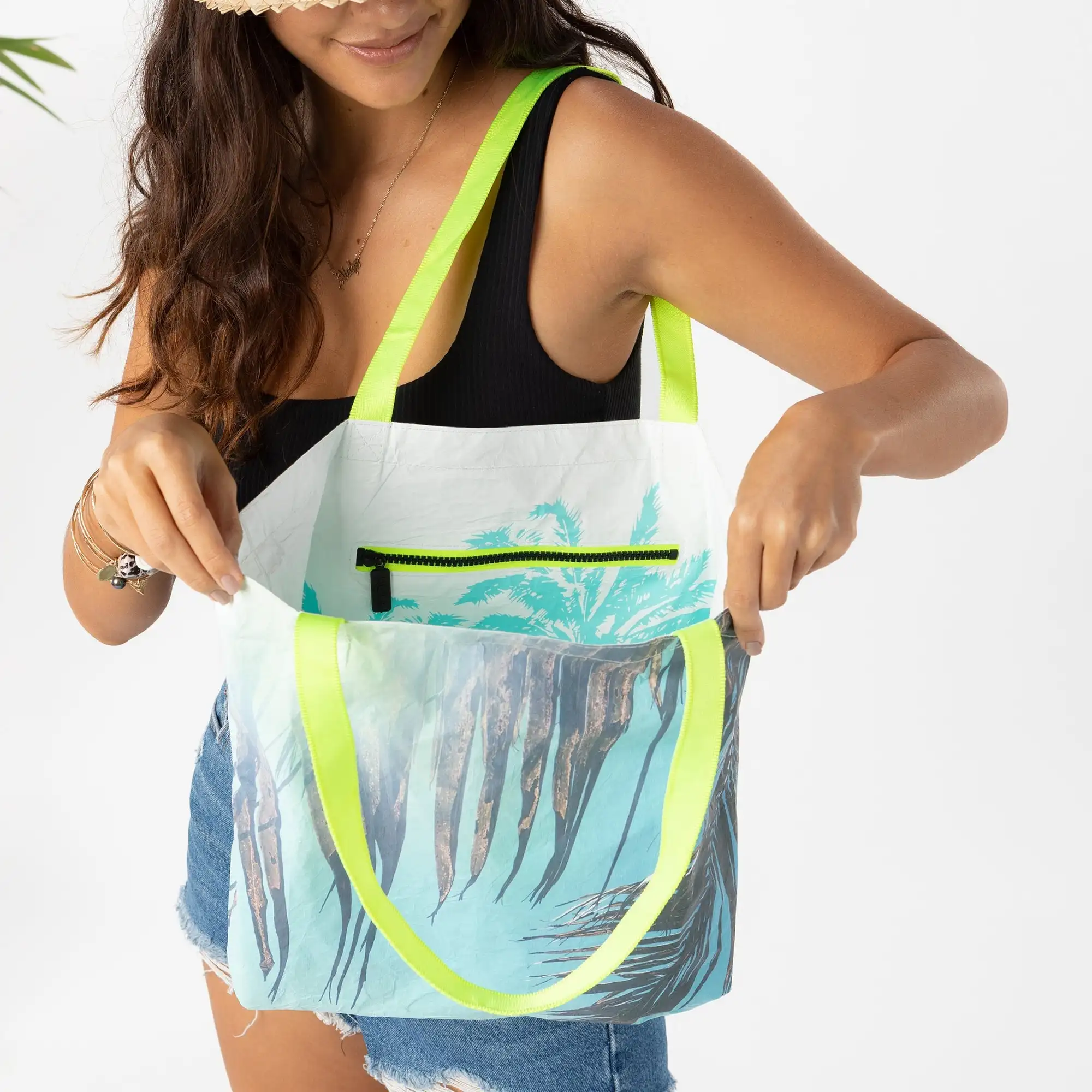 Eco Friendly Waterproof Dupont Shoulder Paper Travel Beach Custom Tyvek Tote Bag With Zipper