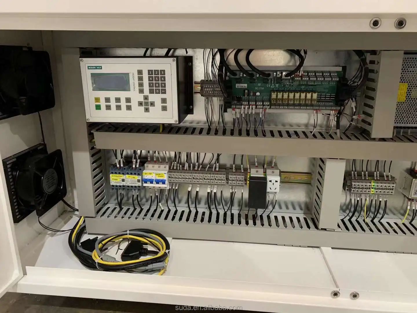 Factory Direct Sale 1.5KW 3015E Metal Panel Methal Laser Cutting Machine for Stainless Steel Label Logo