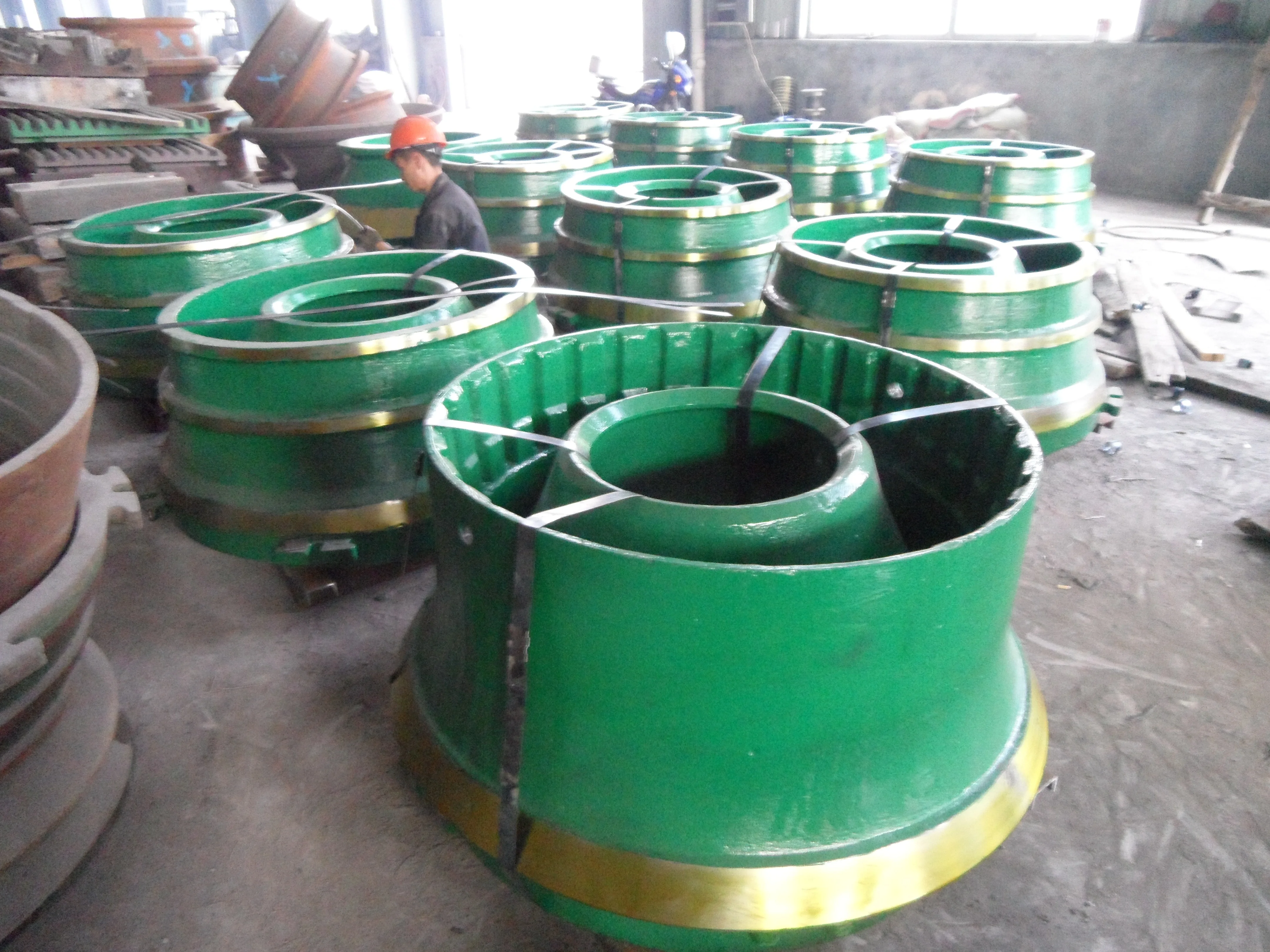 Mn22cr2 Mn18cr2 Cone Crusher Spare Parts Concave And Mantle