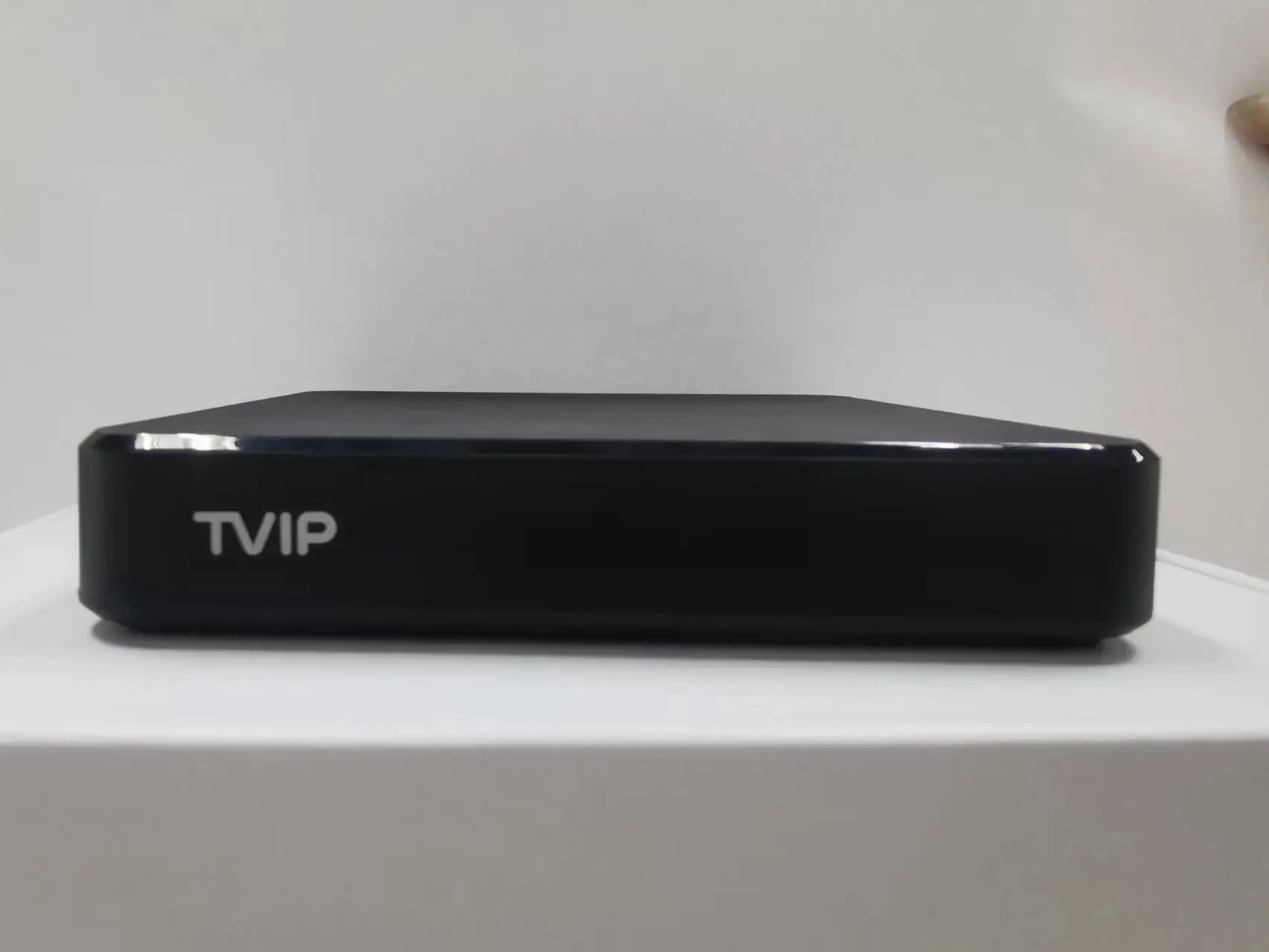TVIP 605 SE Mini Dual OS Android /Linux OTT TV BOX Amlogic S905X RAM 1 GB Flash 8 GB Media Player For UK US EU Plug