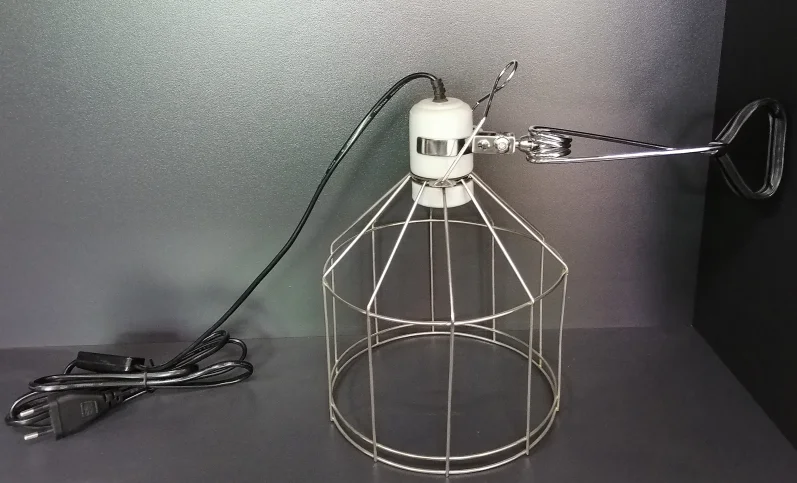 Hot Selling Flexible Grip Reptile Clamp Lamp with Safety Steel Cage