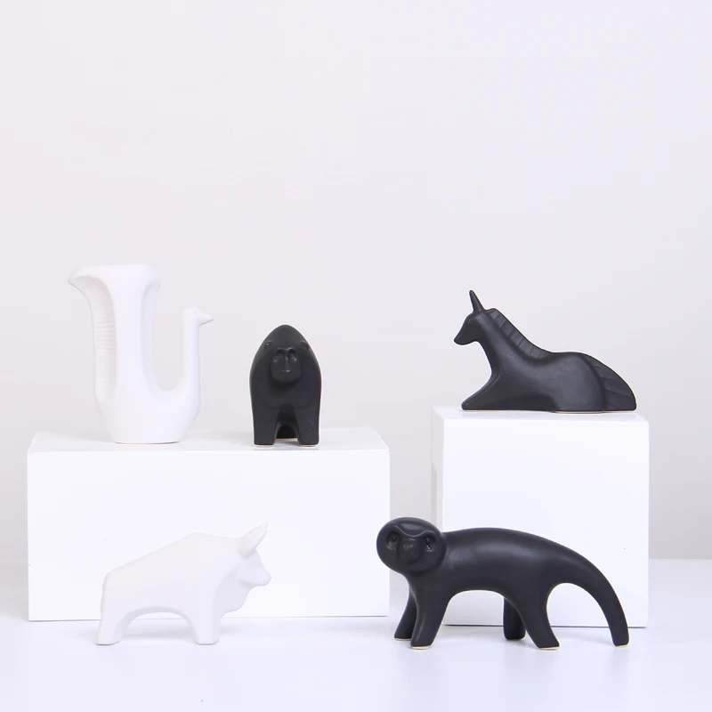 Creative Ceramic Home furnishing decoration Mini black and white cute ornaments desktop ins photo props animal figurines