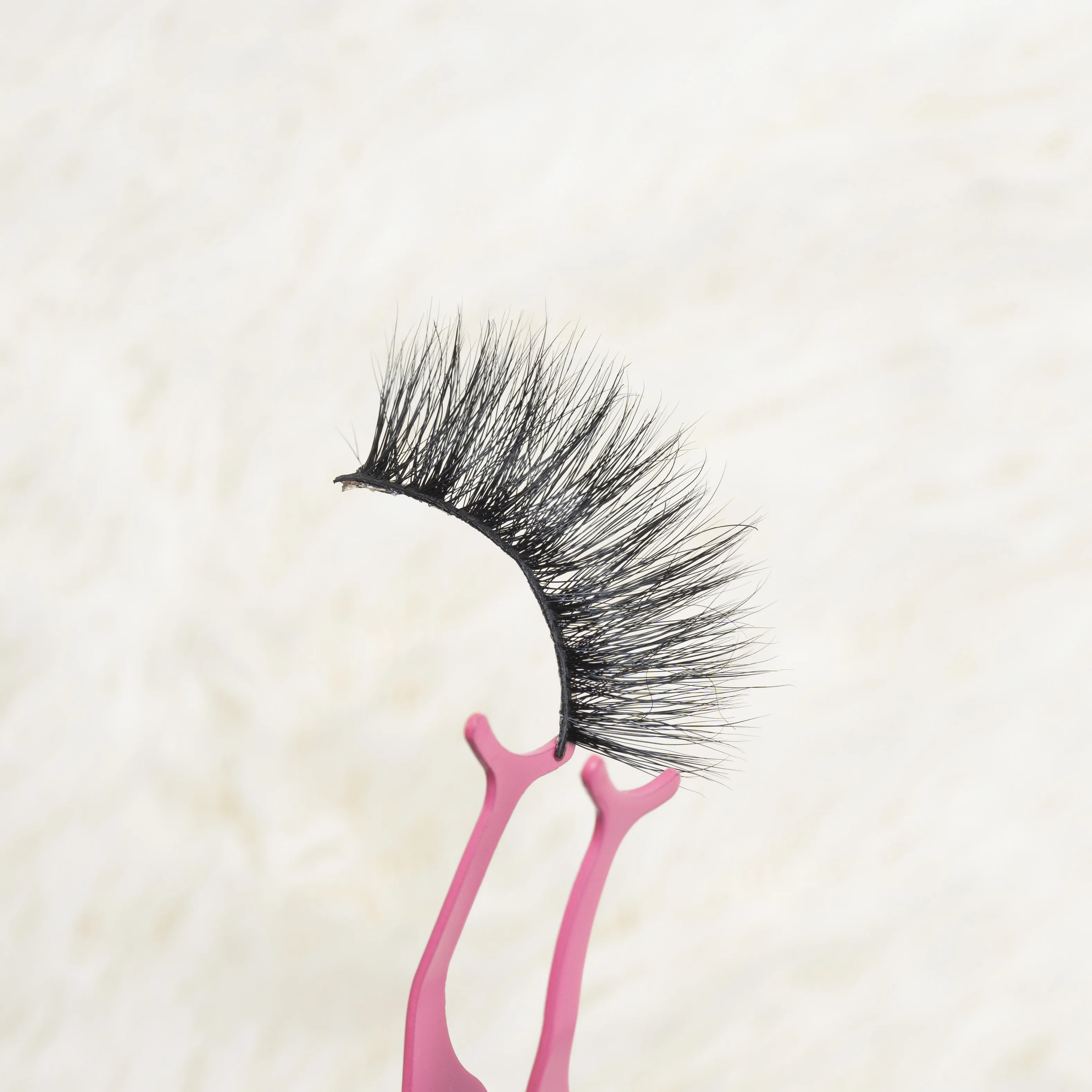 
2021 hot wholesale eyelash 3D mink eyelash customized packaging box own logo brand eyelash supplier 