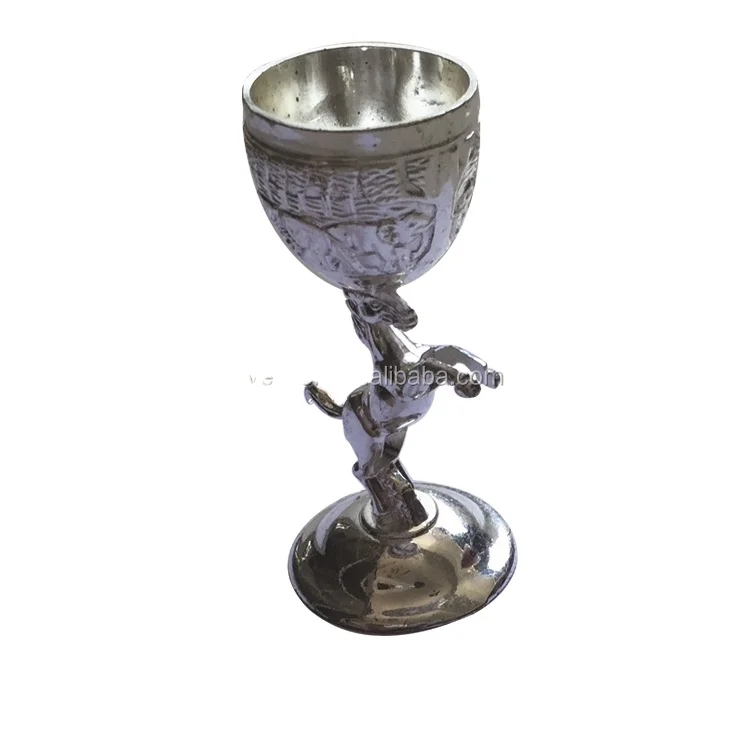 Fashion Colorful Sport Metal Trophy Cup/horse shaped Metal crafts
