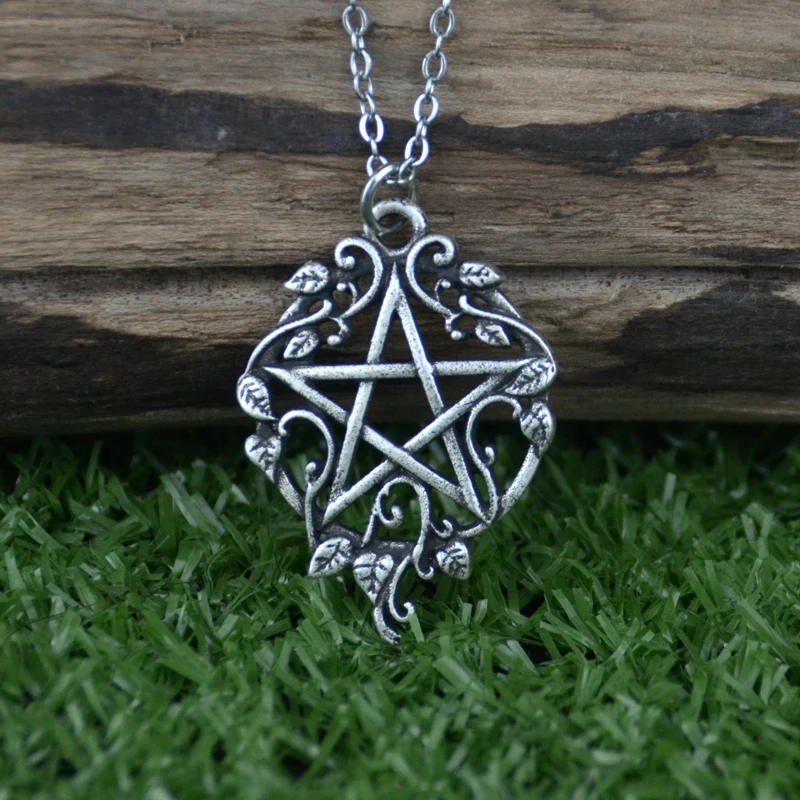Manufacturer Direct Sales Witch Pentagram With Ivy Necklace Pagan Gothic Wiccan Jewelry Necklace for Women