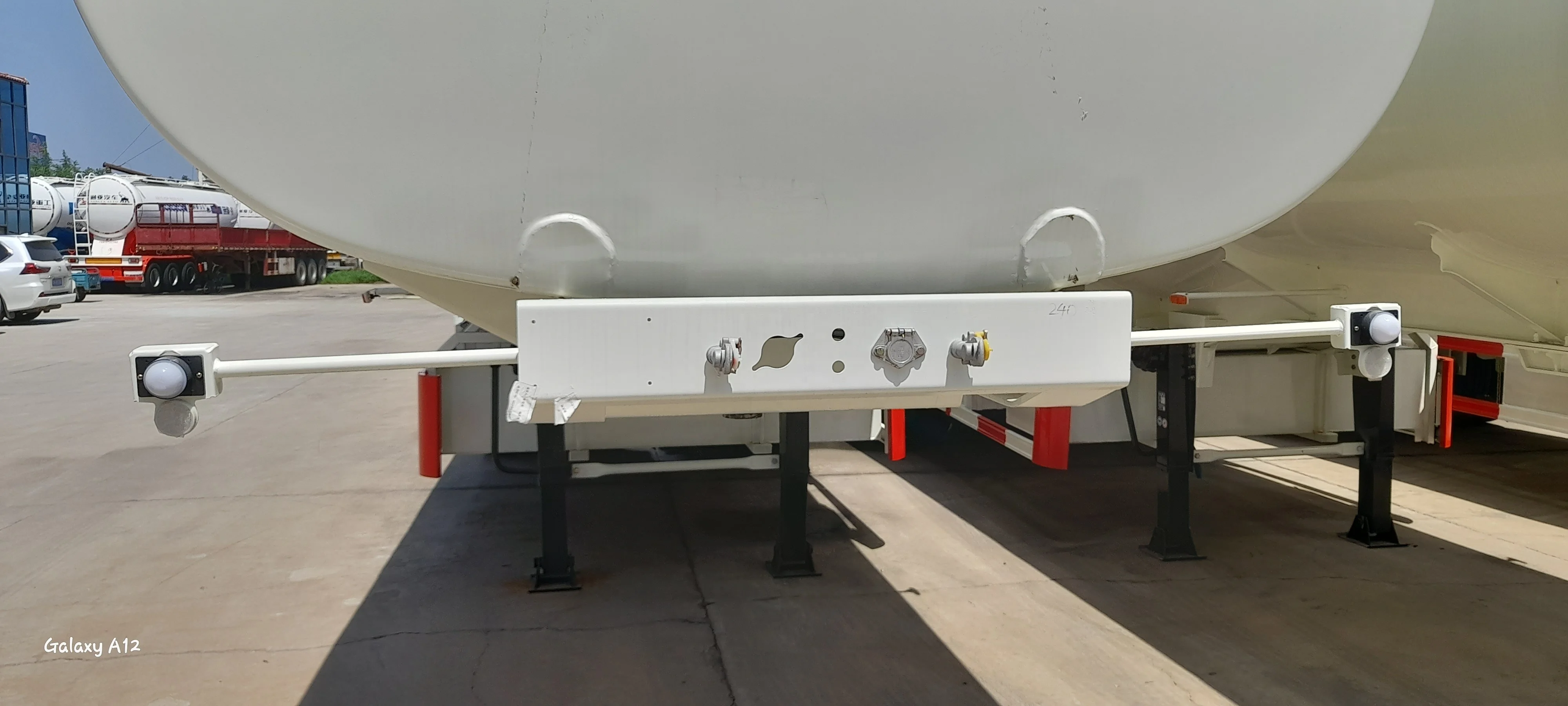 China 45L 14000x3.8 fuel tanker trailer