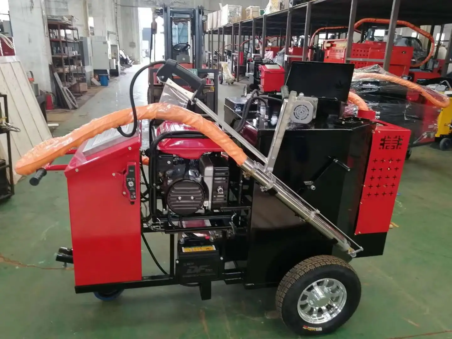 Asphalt road emulsion spraying machine Tar sprayer