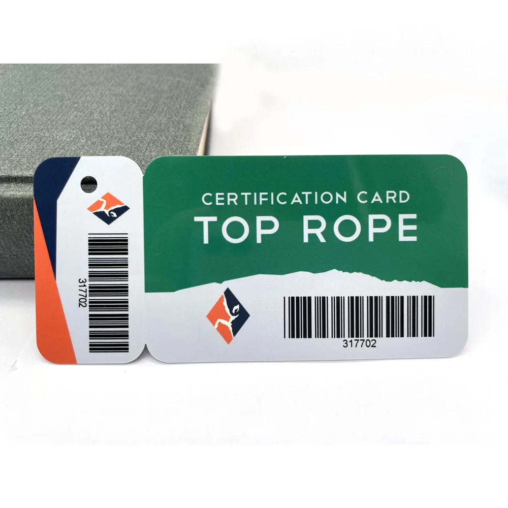 CMYK Printed Plastic Disconnect Combination Card Gift Loyalty PVC Membership Card with Barcode Numbered