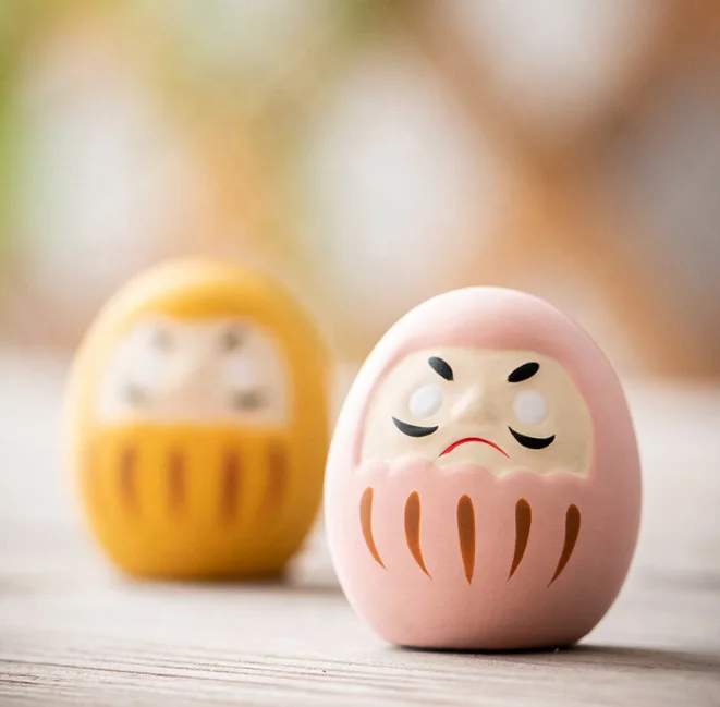 Японская Мини милая маленькая фигурка Бодхидхарма в подарок керамические куклы удачи Дарума для автомобиля 1 5 дюйма