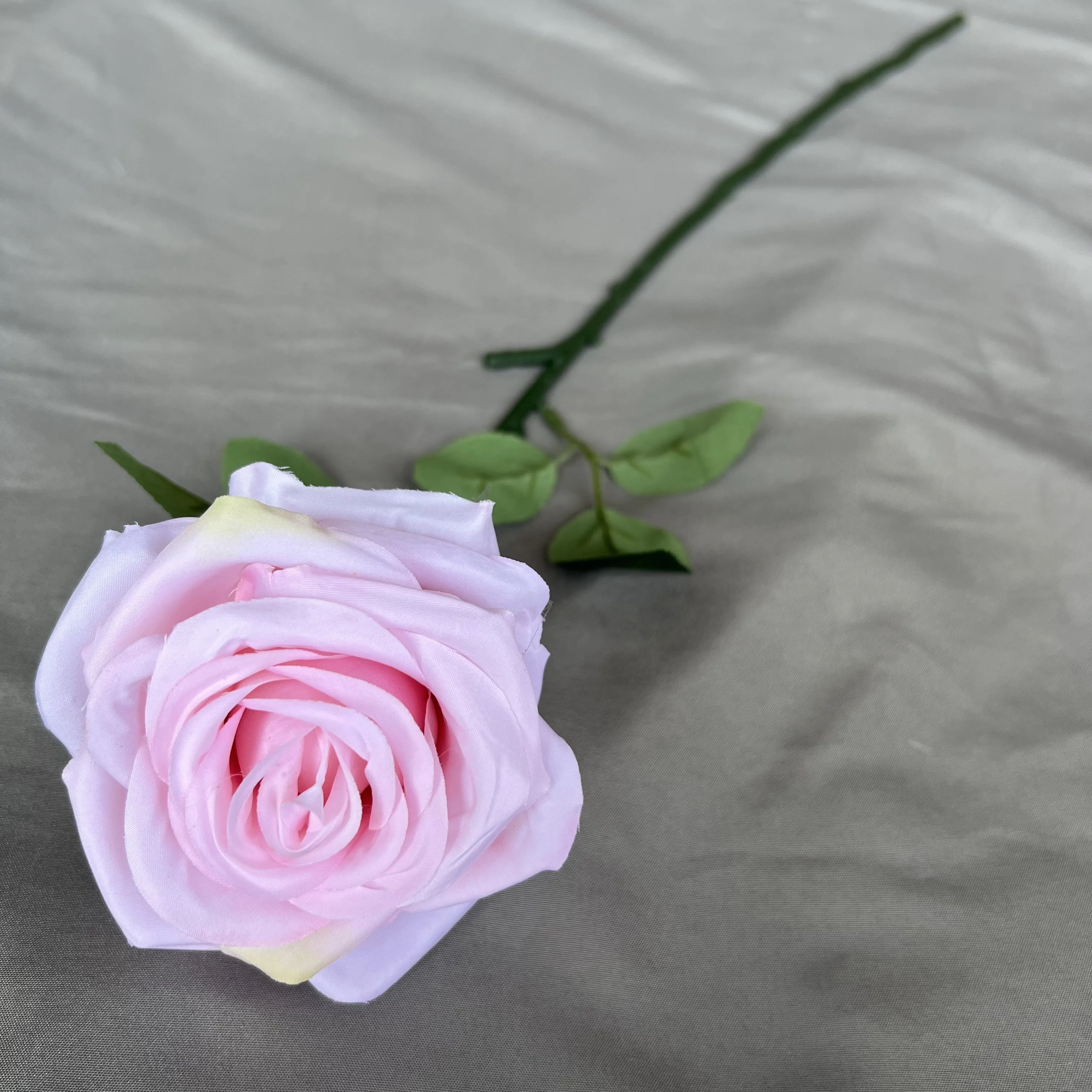 YOPIN-1139 Wholesale Bulk Burgundy Roses Artificial Rose Flowers With Stem For Wedding Decorations