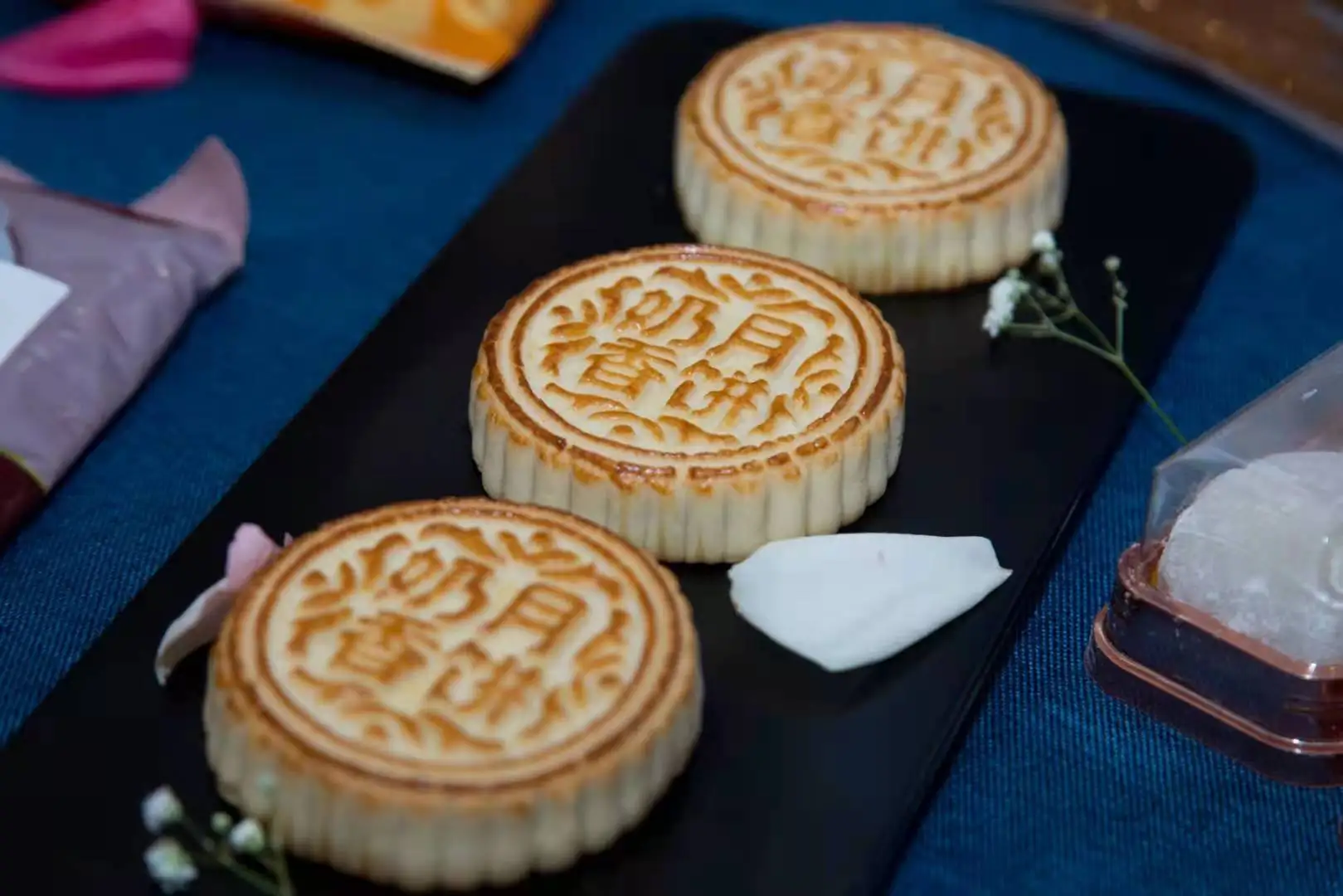 Недорогая лотосная паста mooncake в стиле кантонского стиля для фестиваля середины