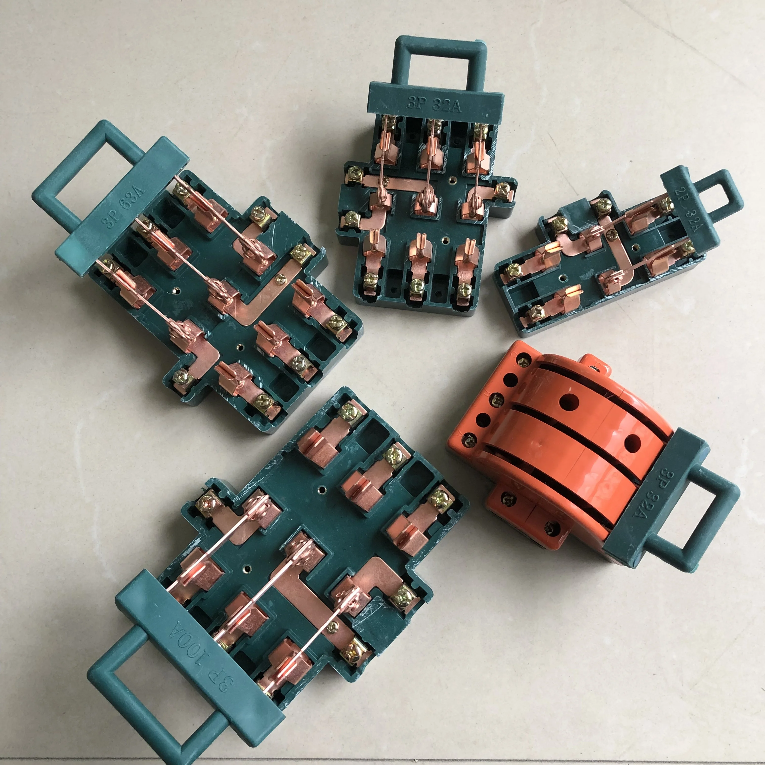 Orange 3 Pole 100 Amp Double Throw Changeover Power Tool Knife Switch