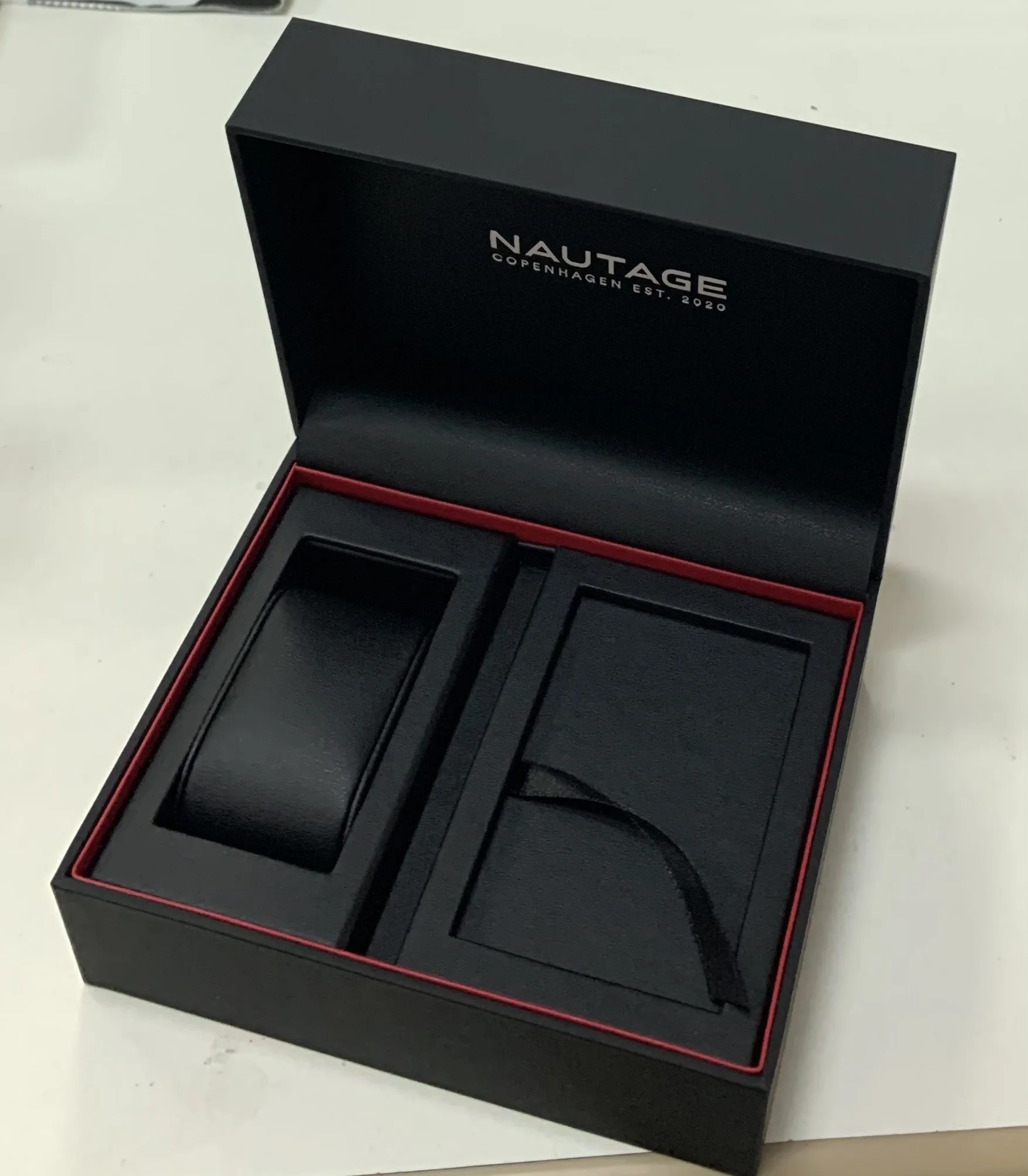 Customized Fashion Personalized Luminous Watch Box Gift Watch Box