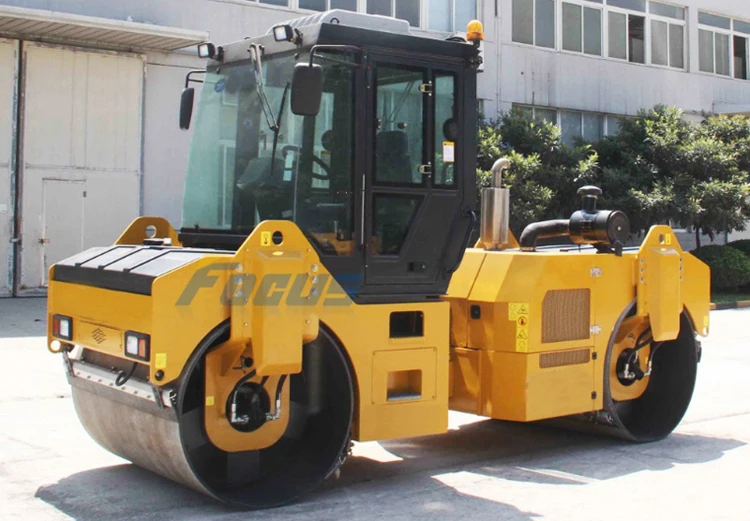 Vibrator Roller Types XD82 8 ton Double Drum Compactor for Sale