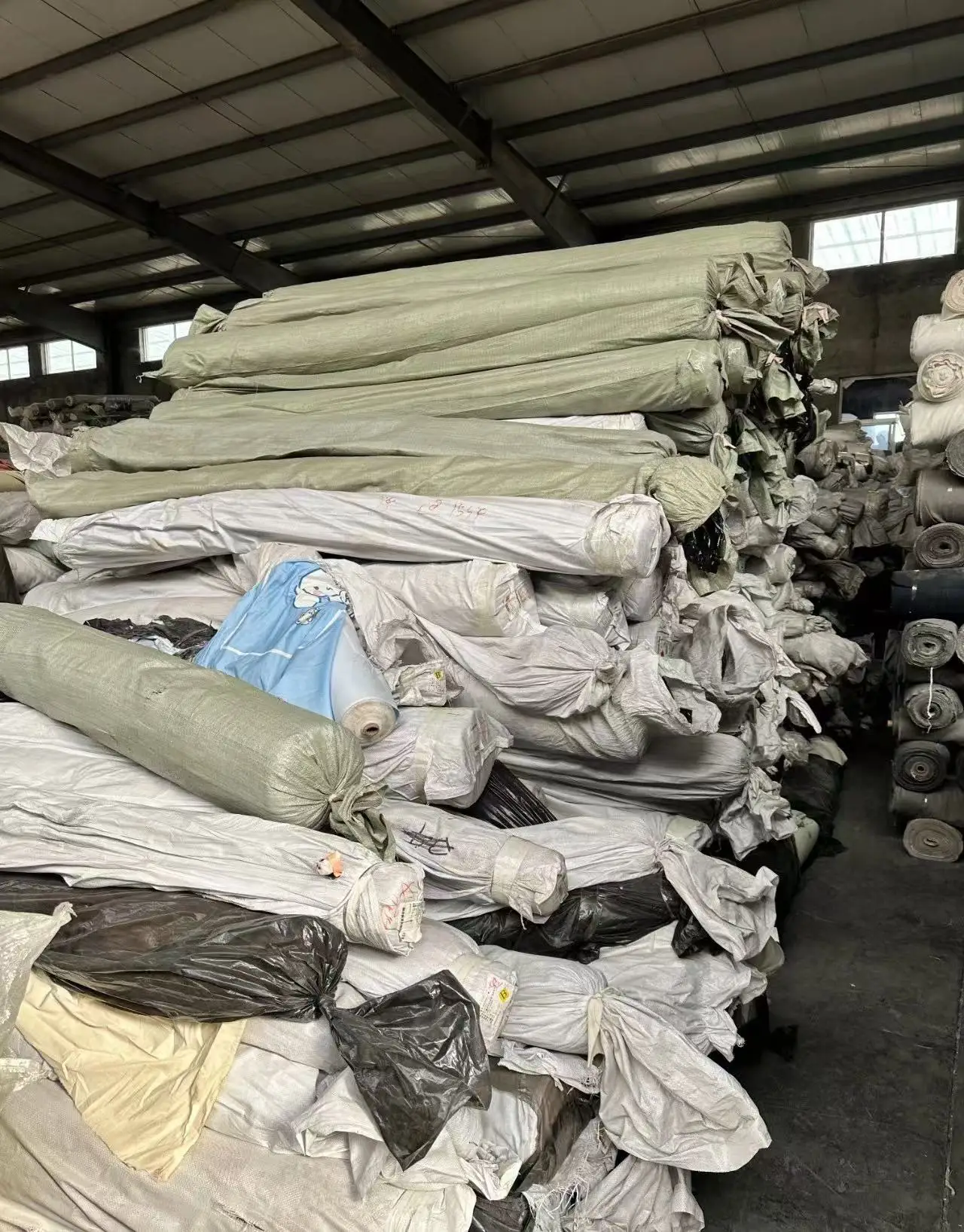 High Quality Cotton Bedding Fabric for Home Textile Premium Material for Comfort and Durability